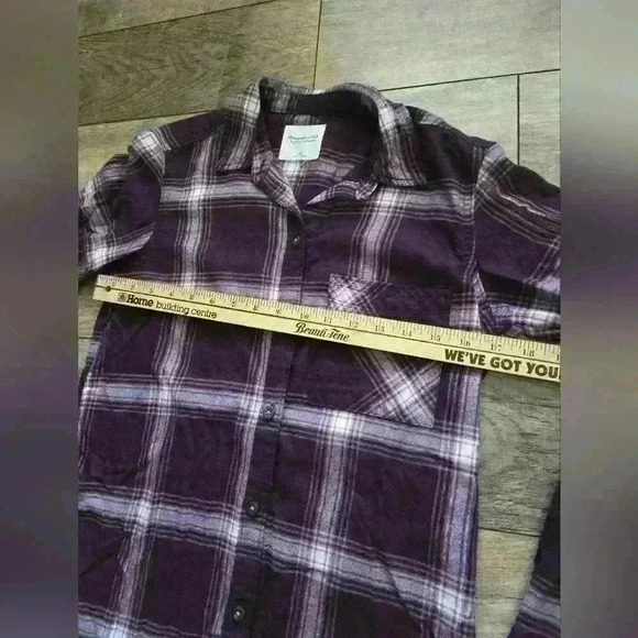 Abercrombie & Fitch  Womens Plaid XS Button Up Shirt - Picture 2 of 6